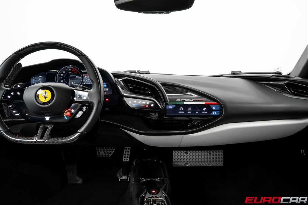 2023 Ferrari SF90 STRADALE BASE — миниатюра 36