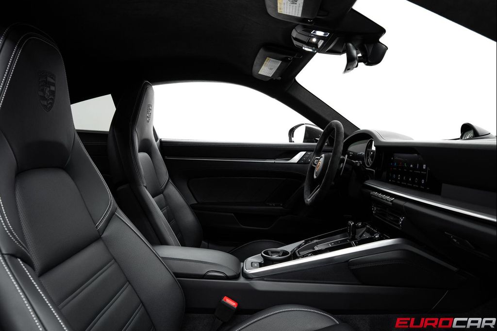 صورة مصغرة 37 لـ 2024 Porsche 911 TURBO