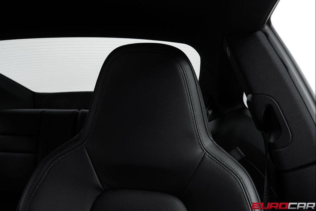 2024 Porsche 911 CARRERA 4S — миниатюра 38