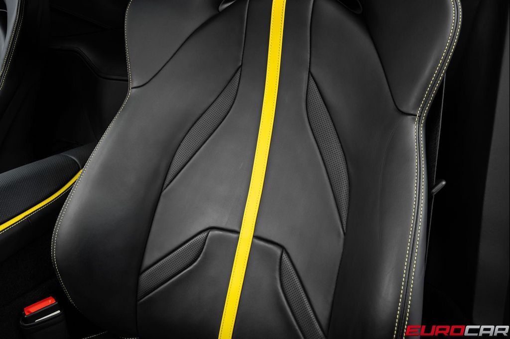 2021 Ferrari 812 SUPERFAST BASE — миниатюра 44
