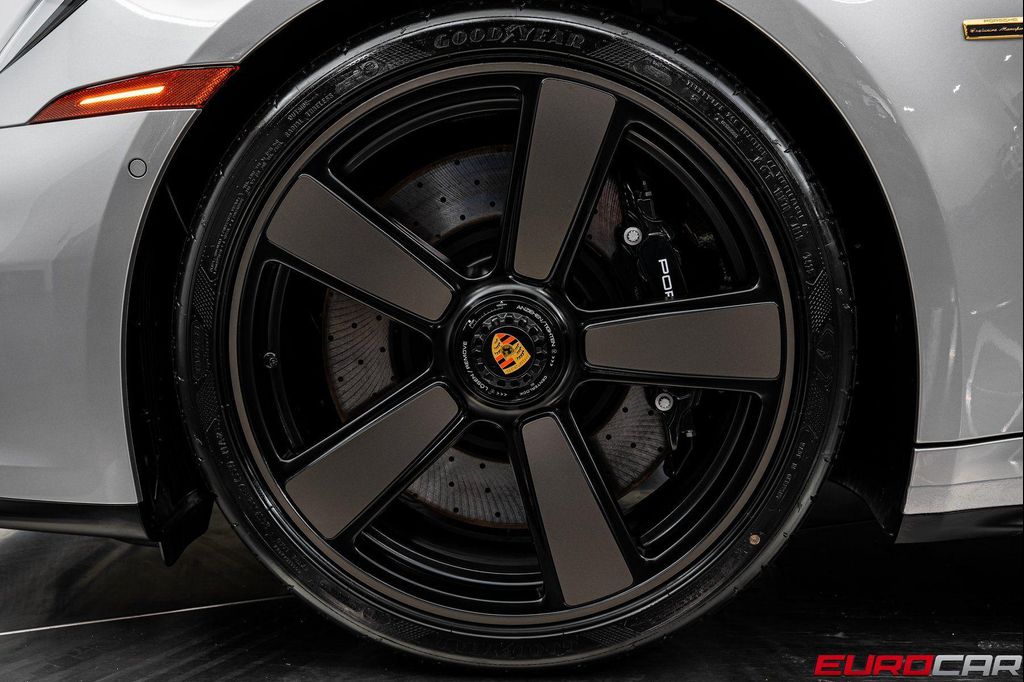 صورة مصغرة 27 لـ 2026 Porsche 911 CARRERA 4 GTS