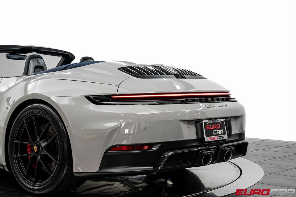 2026 Porsche 911 CARRERA 4 GTS 缩略图 21