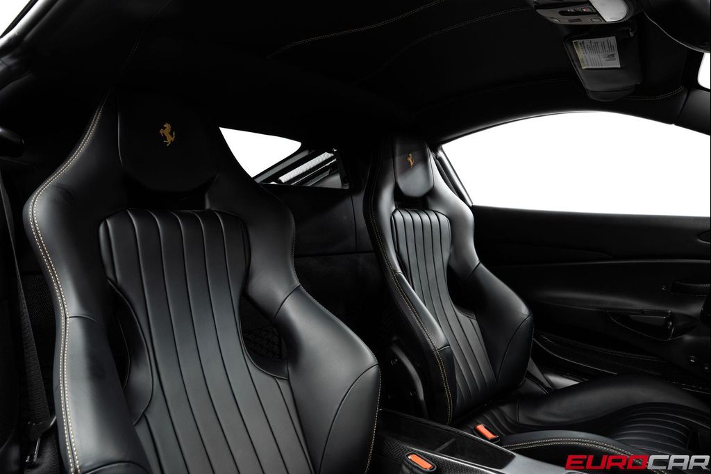 صورة 50 لـ 2020 Ferrari 488 PISTA BASE