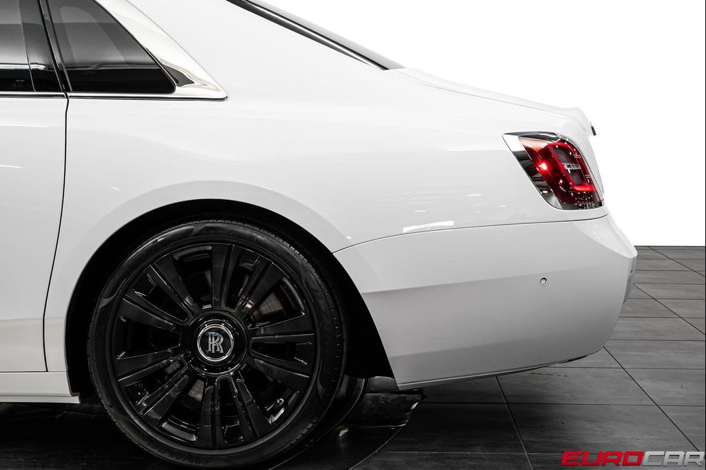 2021 ROLLS-ROYCE GHOST 缩略图 16