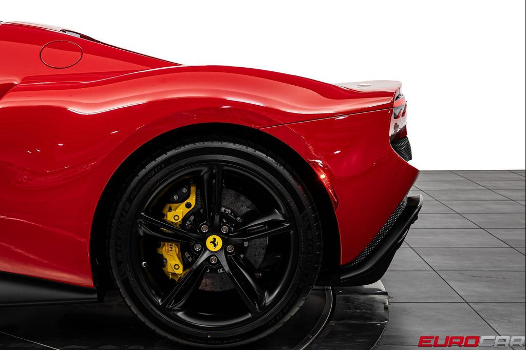 2022 Ferrari 296 GTB BASE 缩略图 17