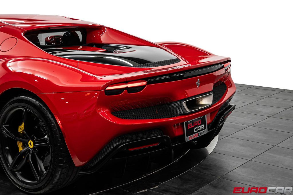 2022 Ferrari 296 GTB BASE 缩略图 18