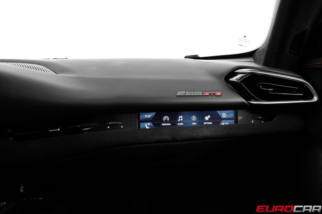 2022 Ferrari 296 GTB BASE 缩略图 32