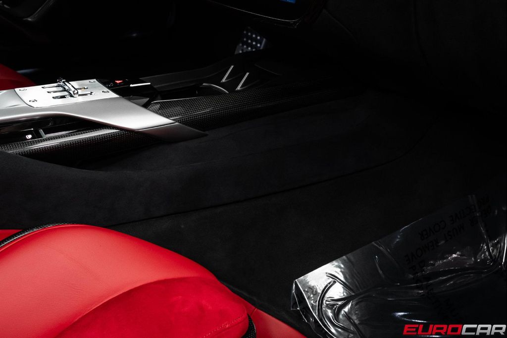 صورة مصغرة 40 لـ 2025 Ferrari 12CILINDRI BASE