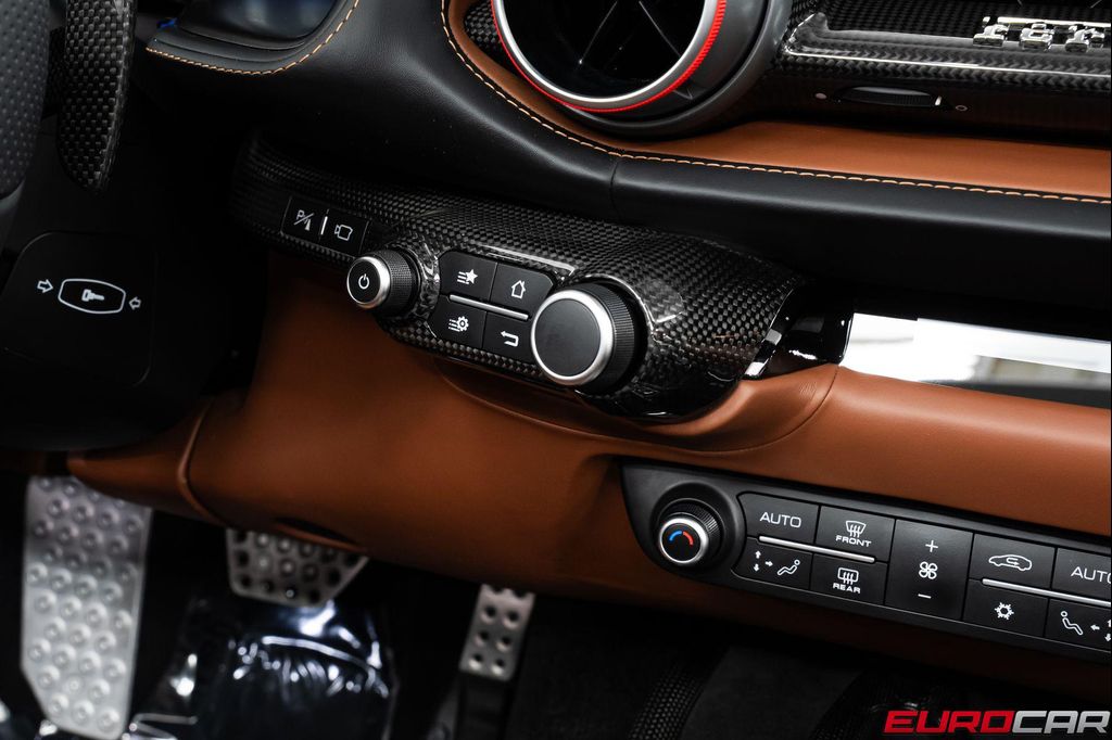 2023 Ferrari 812 GTS BASE — миниатюра 37