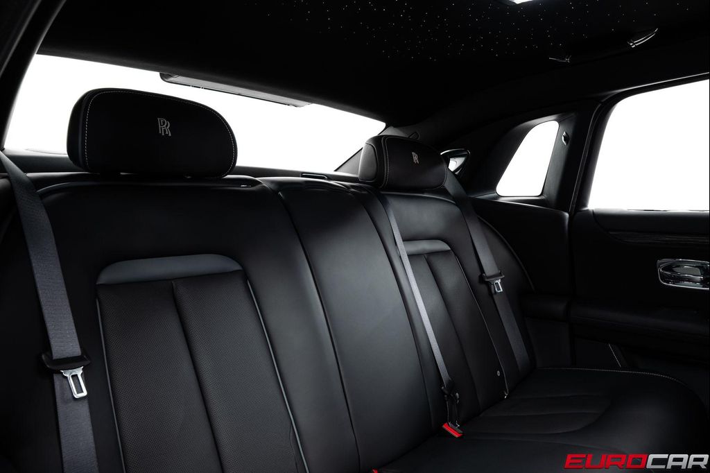 2021 ROLLS-ROYCE GHOST — миниатюра 38