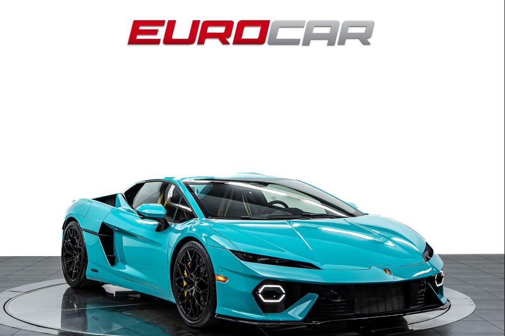 2026 Lamborghini TEMERARIO BASE — фото 7
