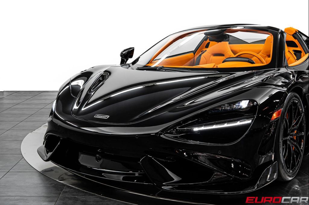 صورة مصغرة 16 لـ 2022 Mclaren 765LT SPIDER