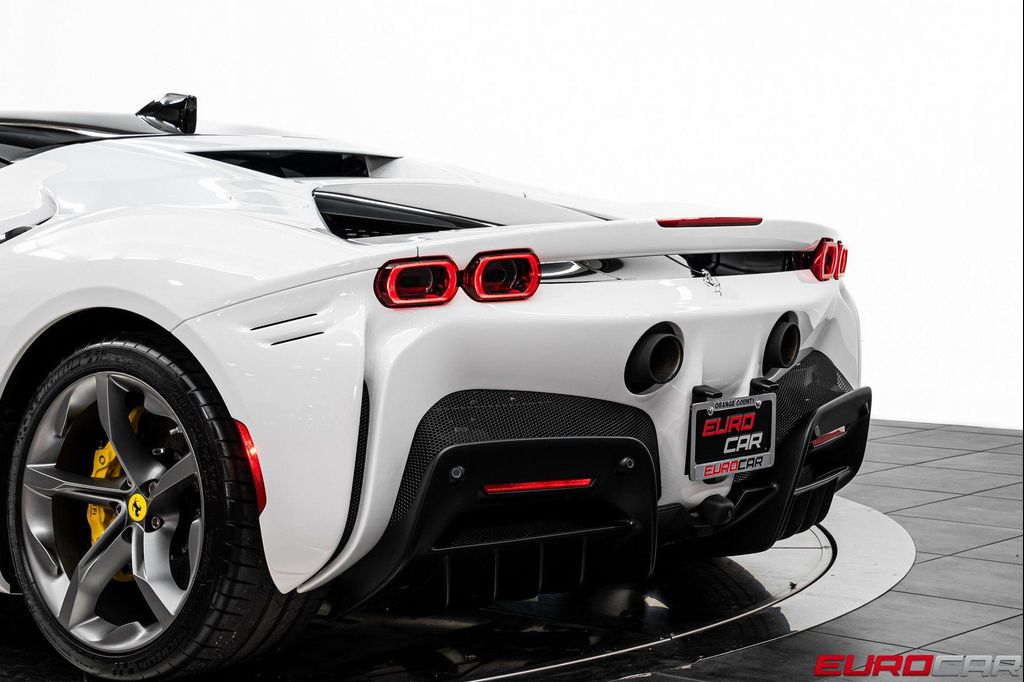 صورة مصغرة 21 لـ 2022 Ferrari SF90 STRADALE STRADALE