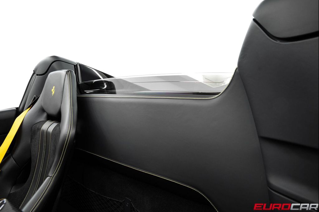 صورة مصغرة 42 لـ 2022 Ferrari F8 SPIDER BASE