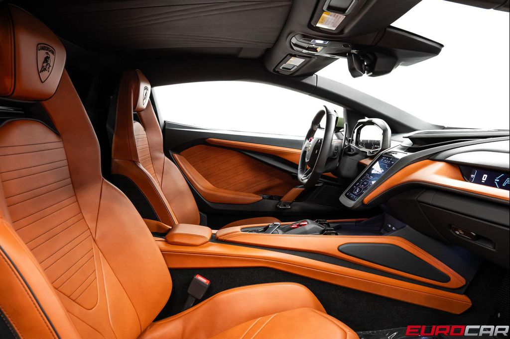 2025 Lamborghini REVUELTO BASE — миниатюра 45
