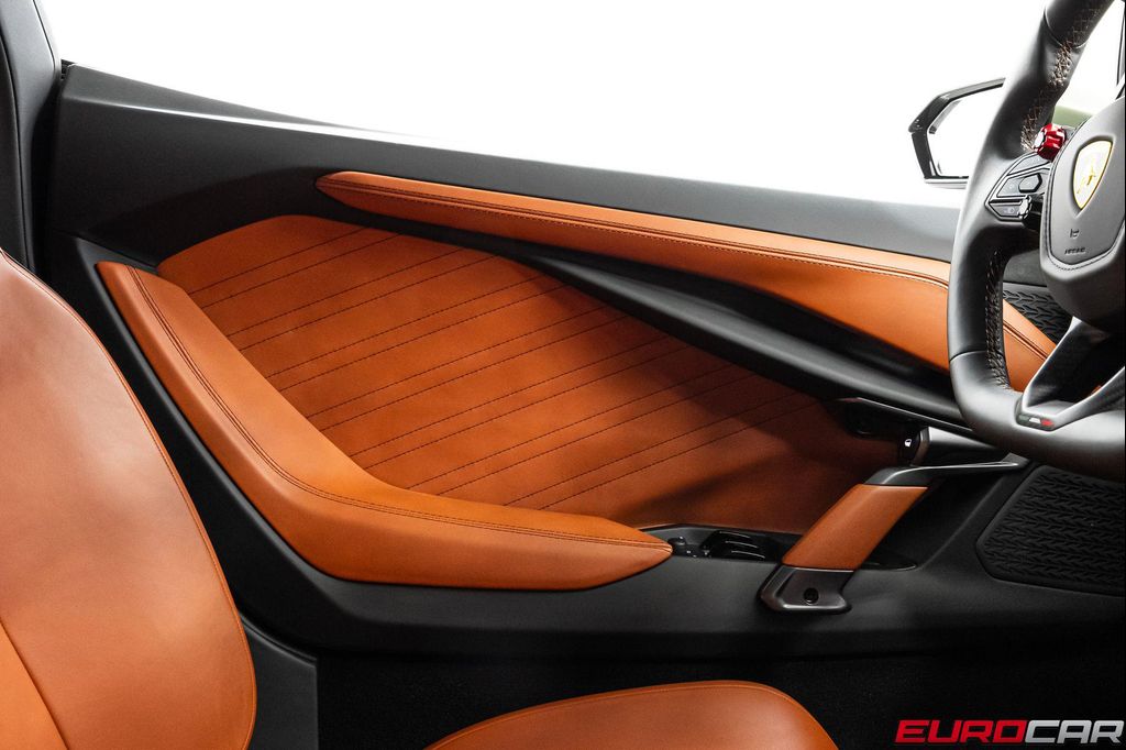 2025 Lamborghini REVUELTO BASE — миниатюра 33