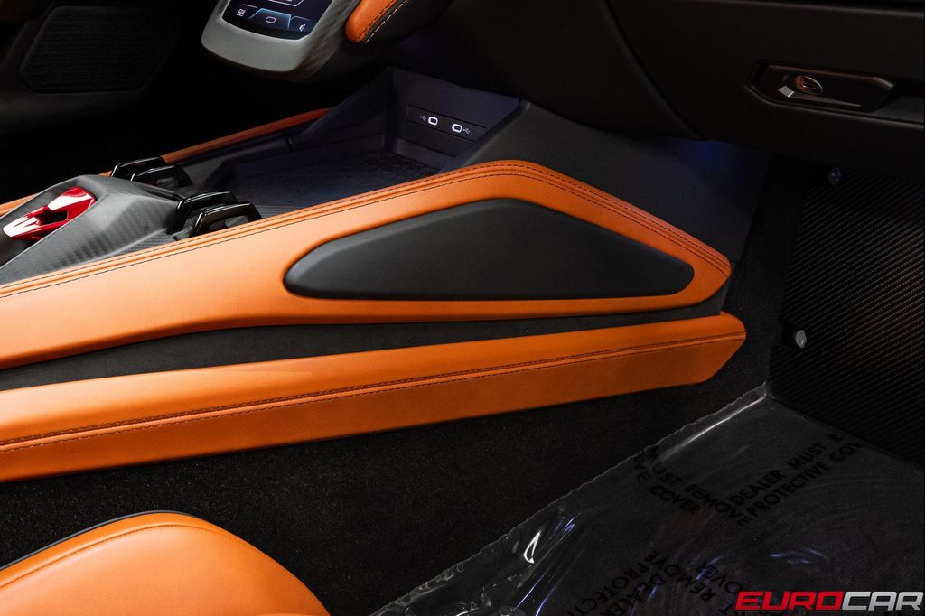 2025 Lamborghini REVUELTO BASE — миниатюра 44