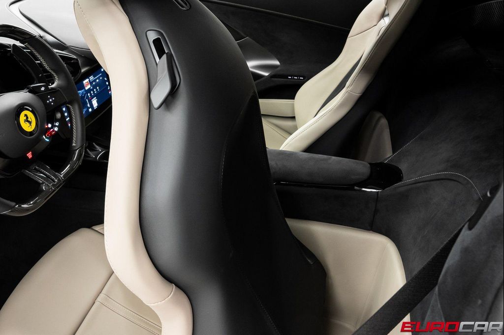 صورة مصغرة 39 لـ 2025 Ferrari 12CILINDRI BASE