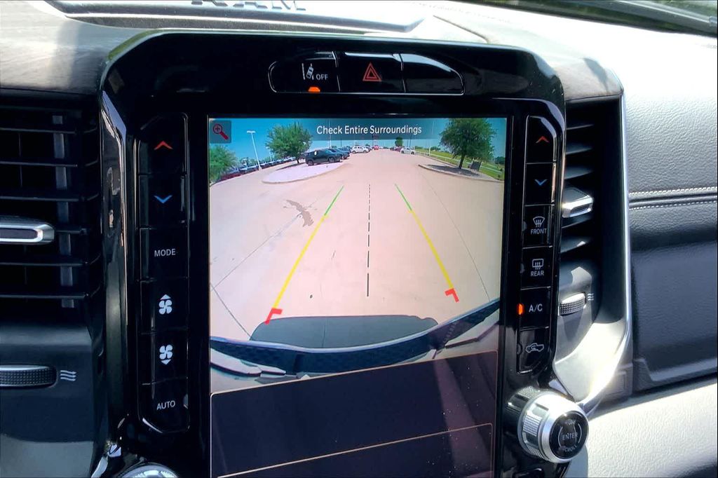2026 RAM 1500 LARAMIE thumbnail 28