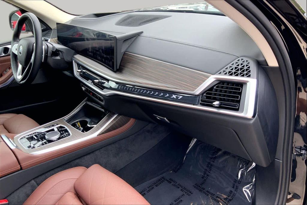 2024 BMW X7 XDRIVE40I 缩略图 19