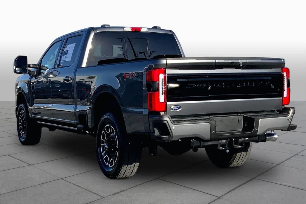 2026 FORD F-250 PLATINUM — миниатюра 17