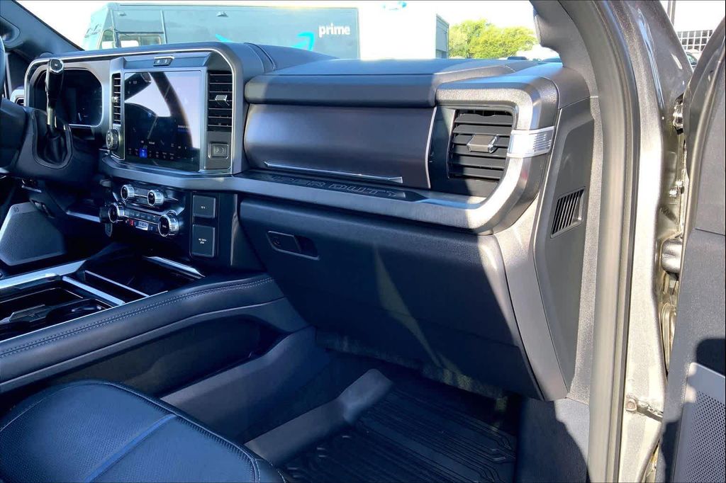 2026 FORD F-250 PLATINUM — миниатюра 24