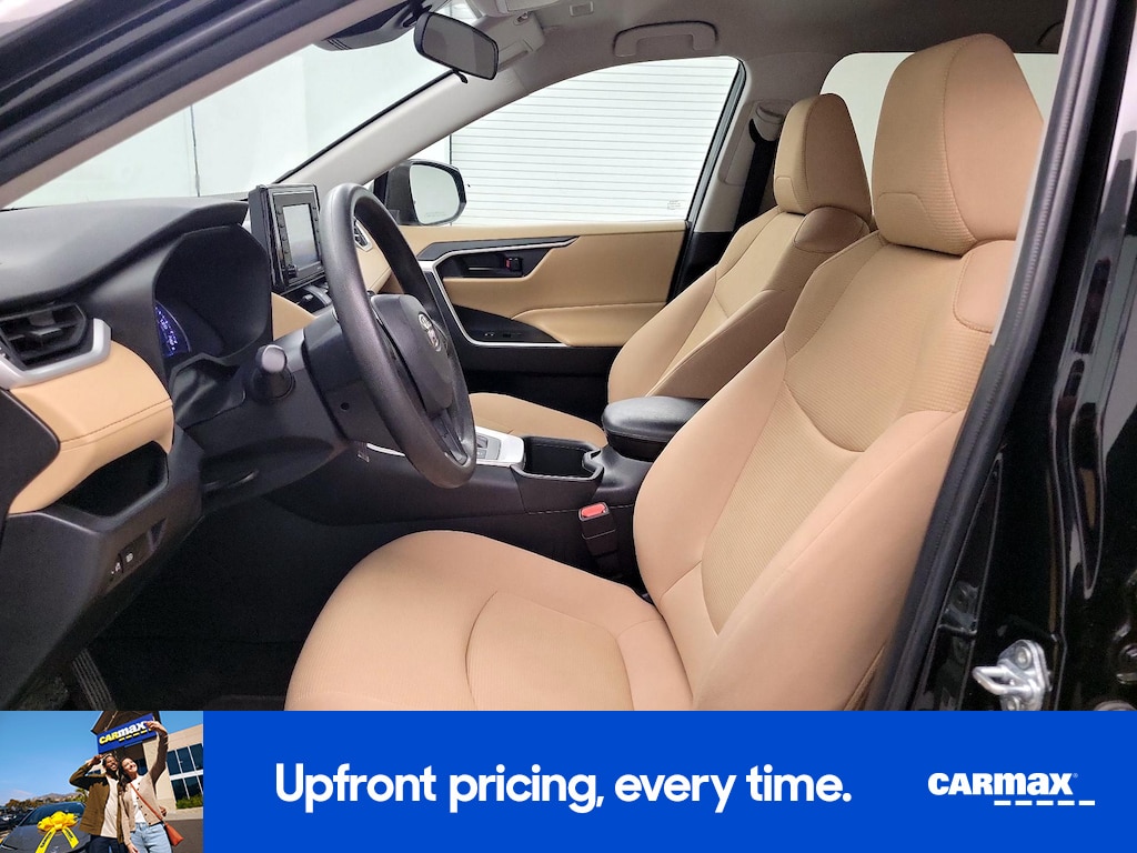 2022 Toyota RAV4 HYBRID LE — миниатюра 14