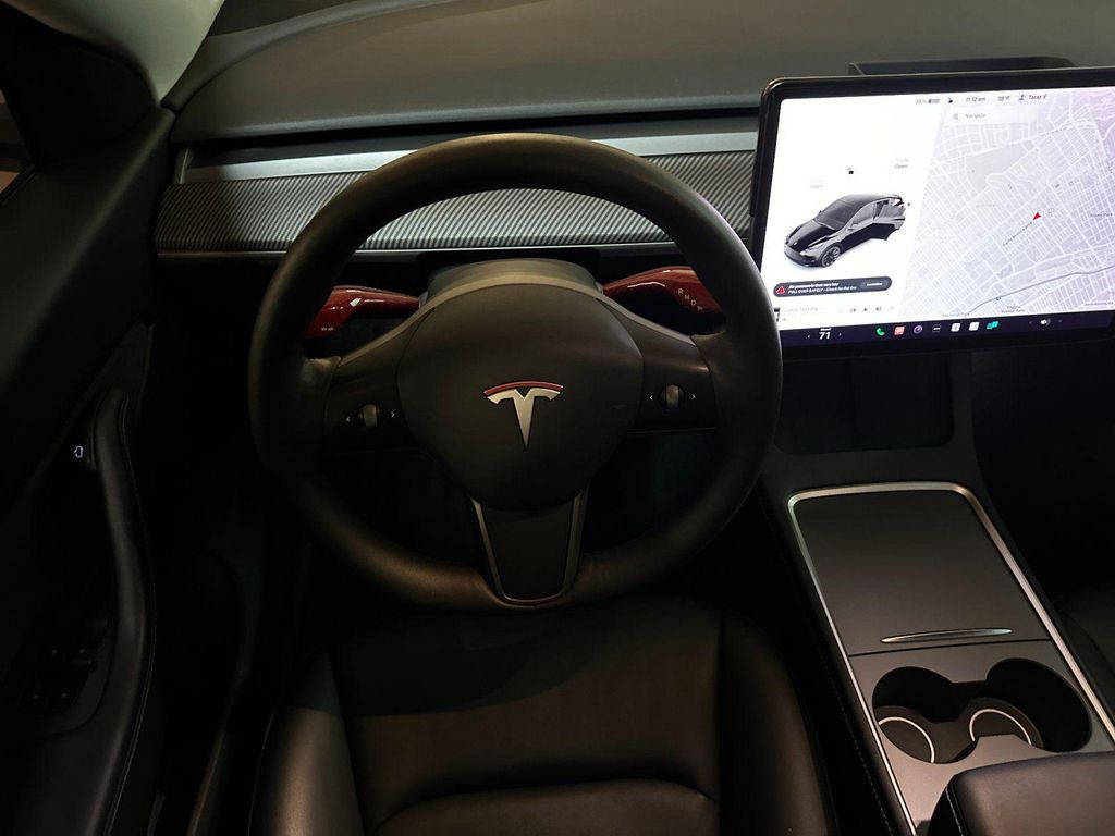 صورة مصغرة 13 لـ 2021 Tesla MODEL Y LONG RANGE DUAL MOTOR ALL-WHEEL DRIVE