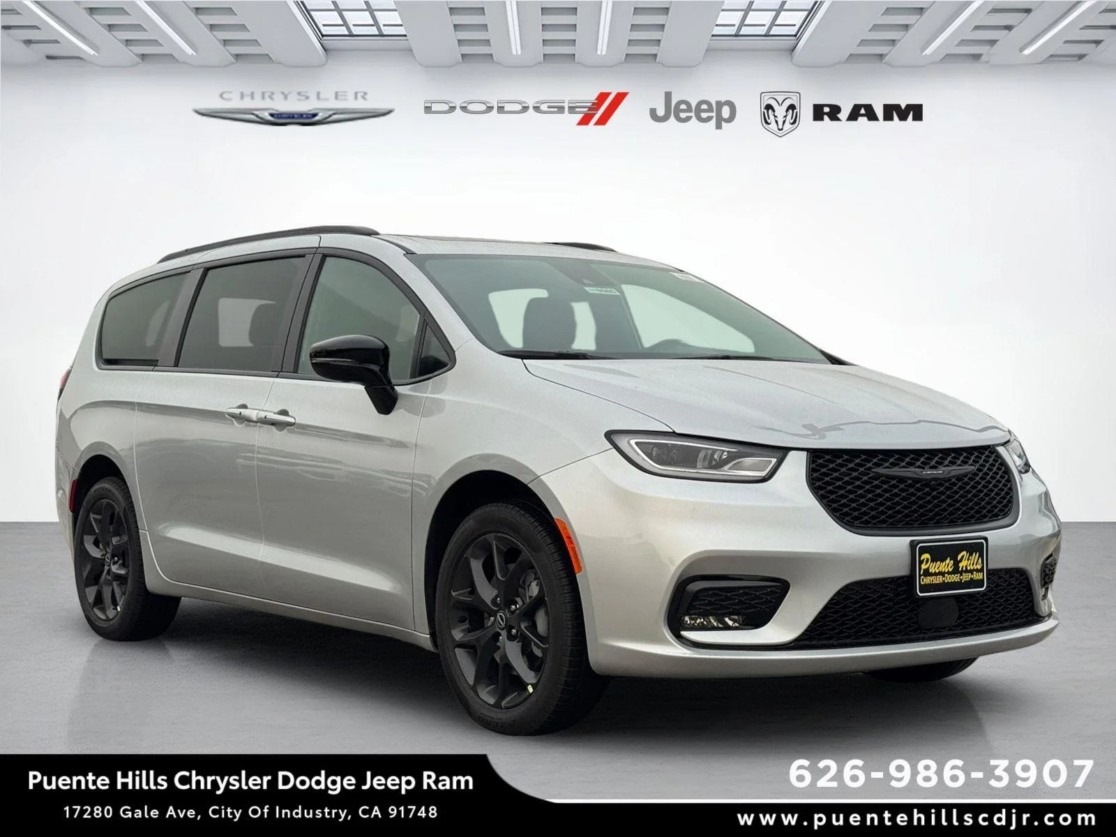 New 2026 Chrysler Pacifica Limited