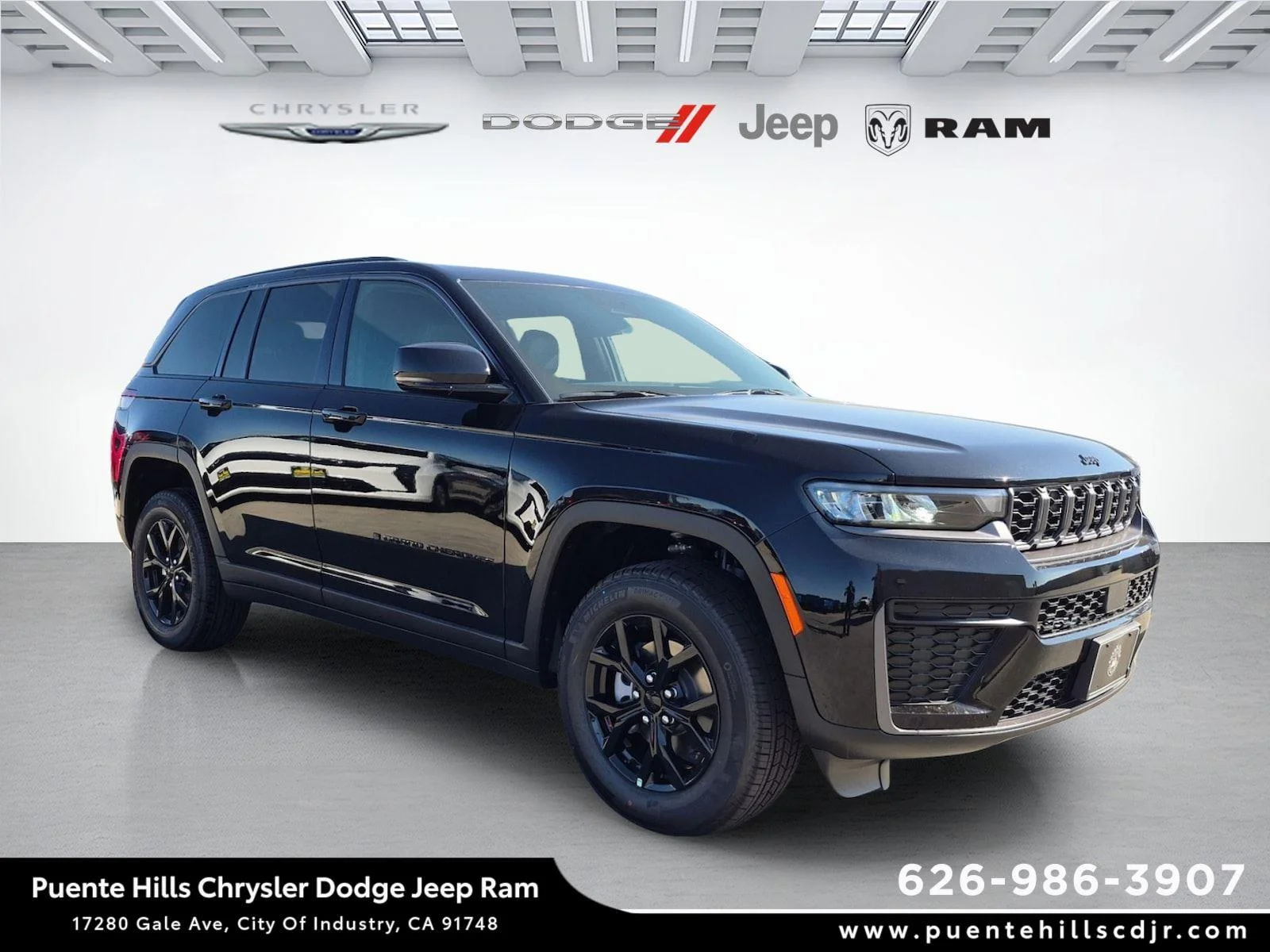 New 2026 Jeep Grand Cherokee Laredo Altitude