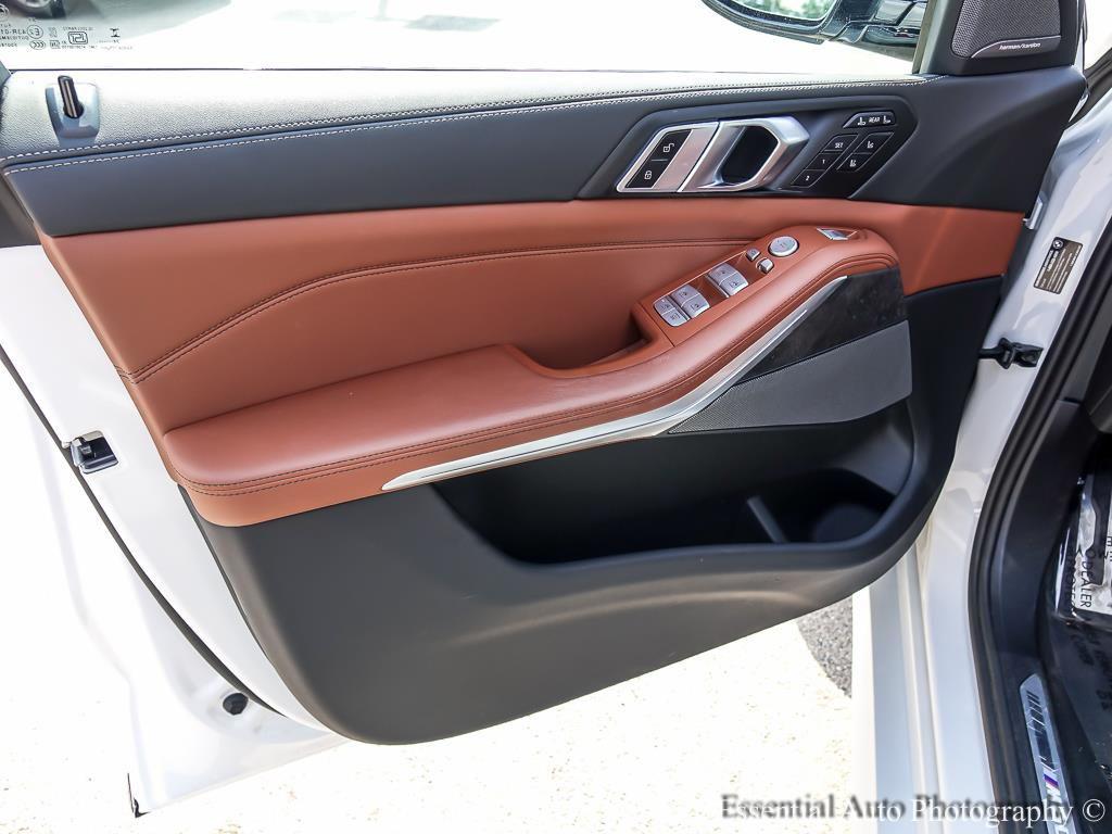 صورة مصغرة 21 لـ 2025 BMW X7 M60I