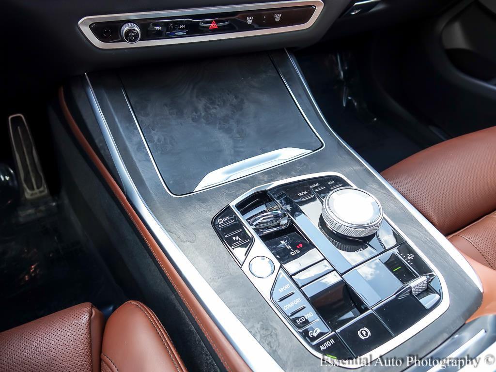 صورة مصغرة 20 لـ 2025 BMW X7 M60I