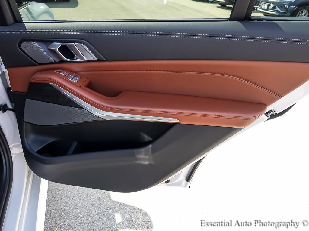 صورة مصغرة 27 لـ 2025 BMW X7 M60I
