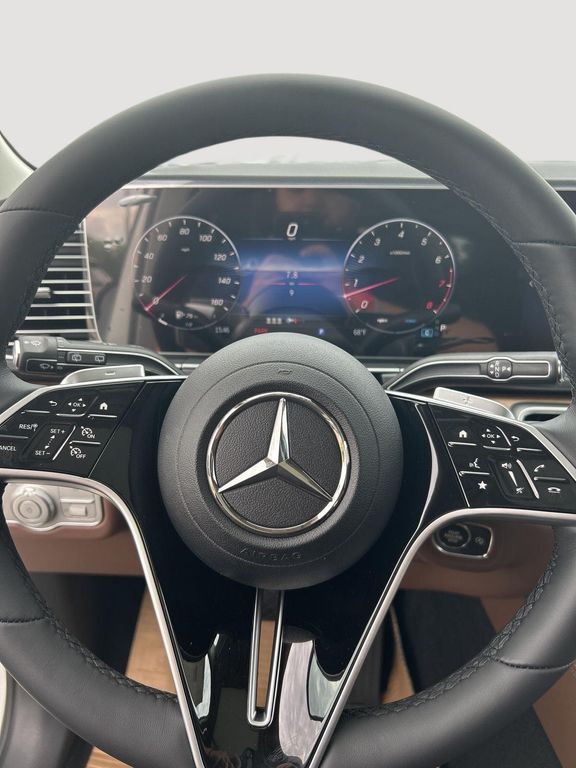 2026 Mercedes-BENZ GLE 缩略图 12