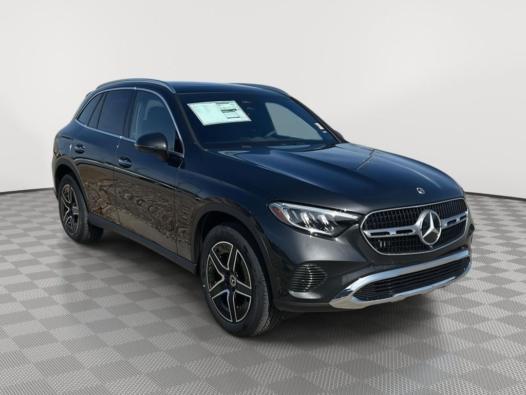 New 2026 Mercedes-Benz GLC 300 4MATIC