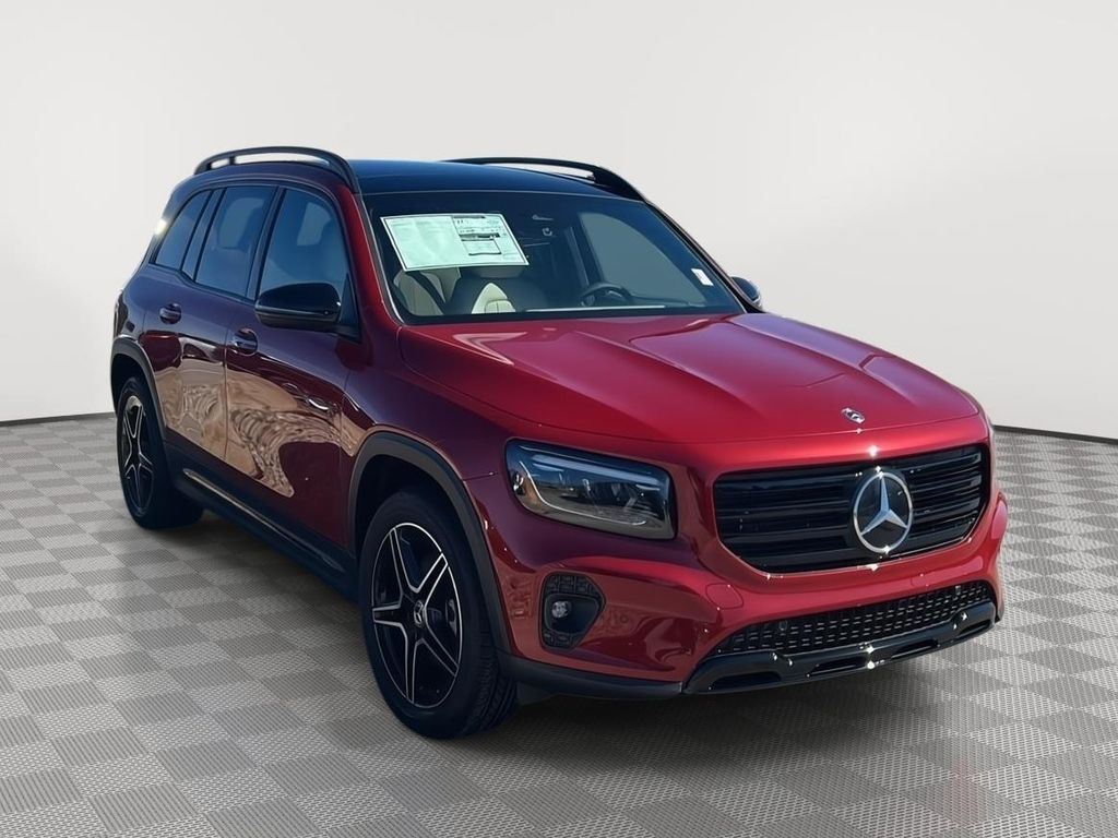 New 2025 Mercedes-Benz GLB 250 4MATIC