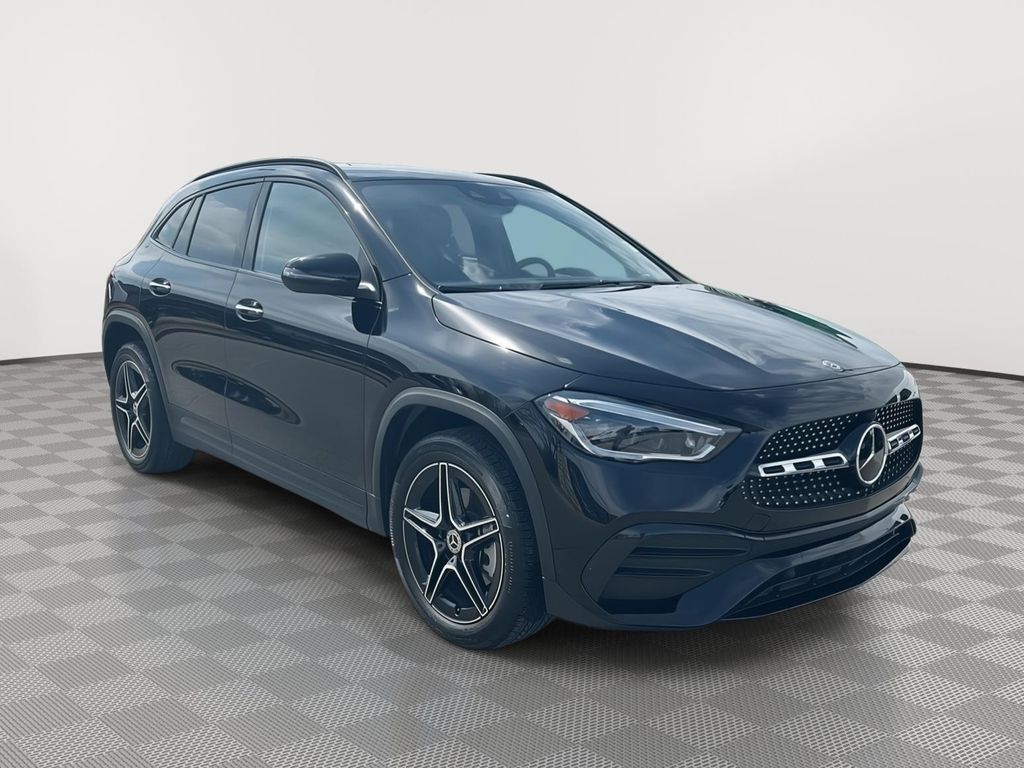 MERCEDES-BENZ GLA-CLASS - 1