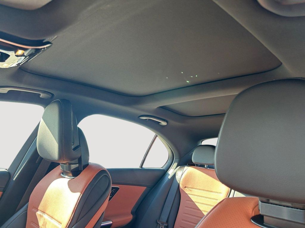 صورة مصغرة 27 لـ 2026 Mercedes-BENZ C-CLASS