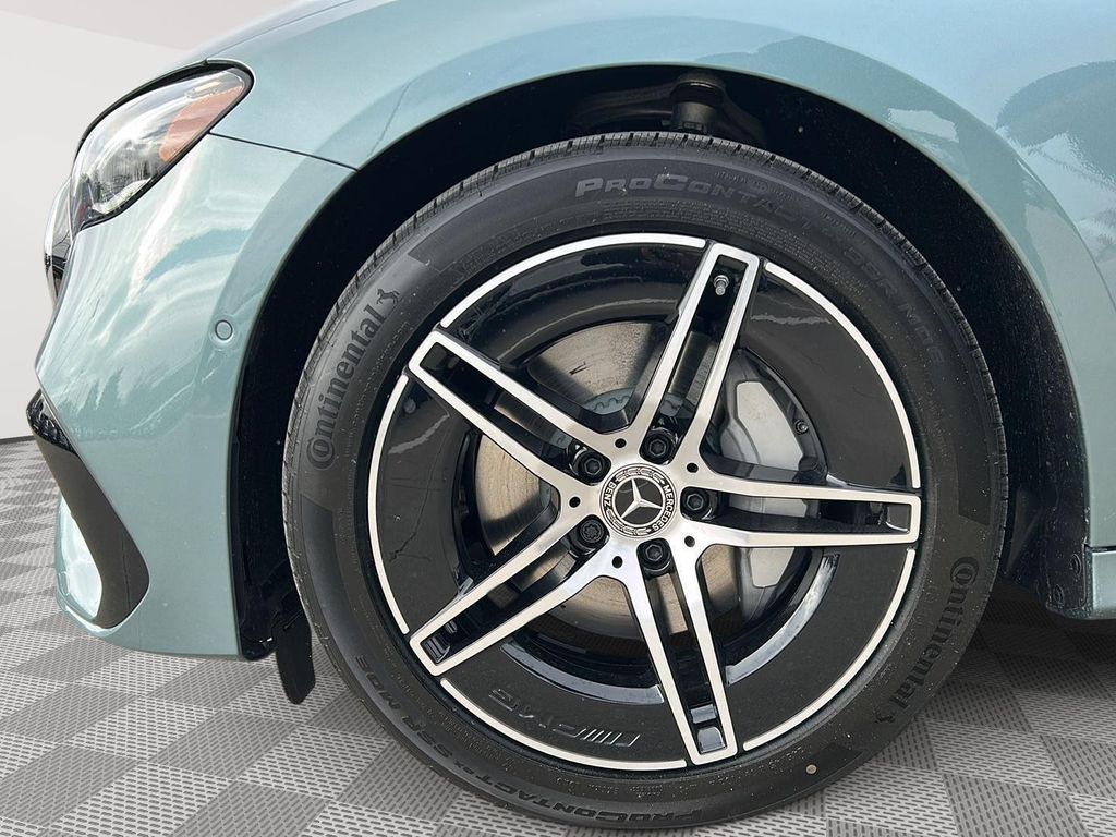 MERCEDES-BENZ E-CLASS - 9