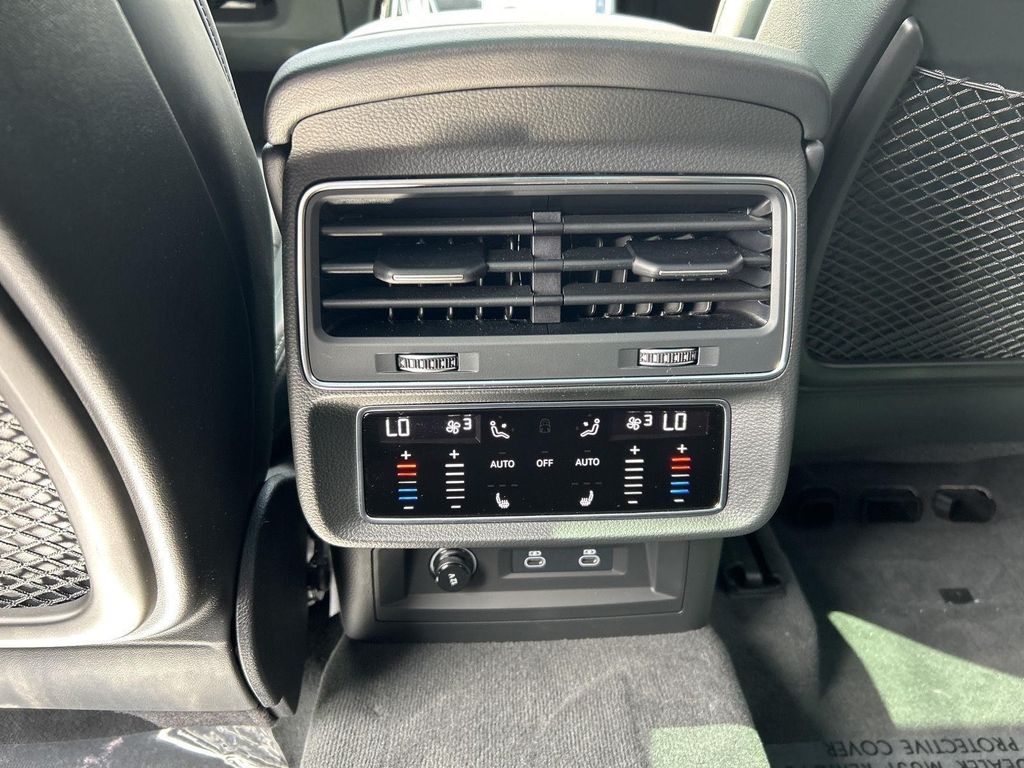 صورة مصغرة 26 لـ 2025 AUDI Q8 55 PRESTIGE