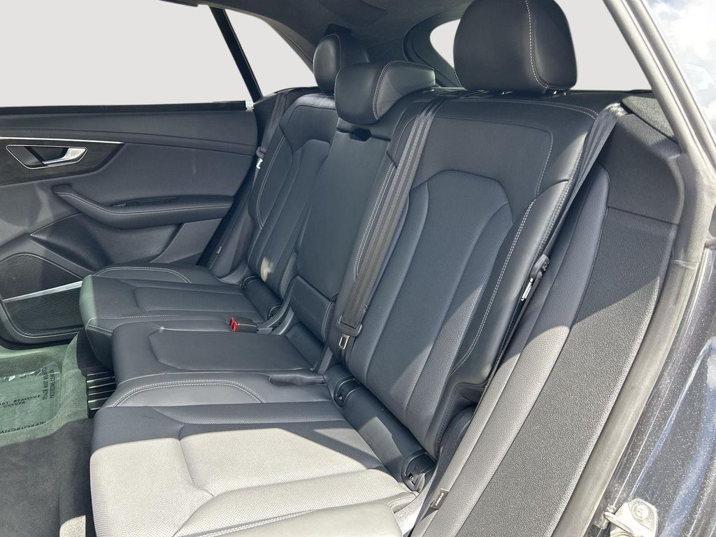 صورة مصغرة 27 لـ 2025 AUDI Q8 55 PRESTIGE