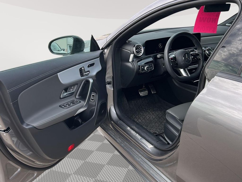 2025 Mercedes-BENZ CLA thumbnail 11