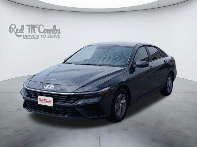 New 2026 Hyundai ELANTRA SE
