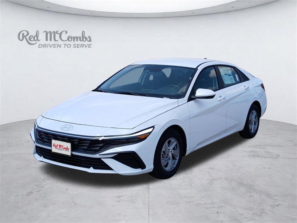 New 2026 Hyundai ELANTRA SE