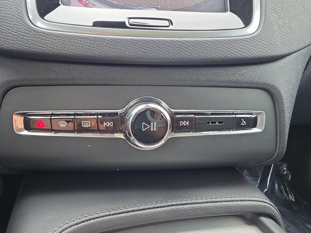 2023 Volvo XC90 B5 CORE 缩略图 22
