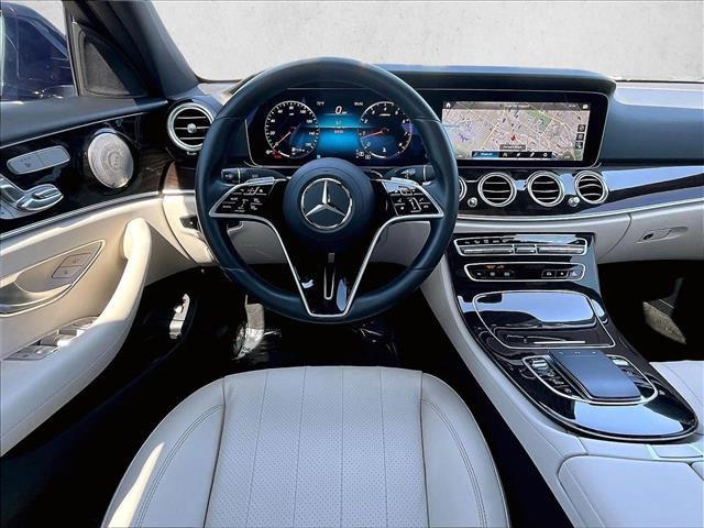 MERCEDES-BENZ E-CLASS - 7