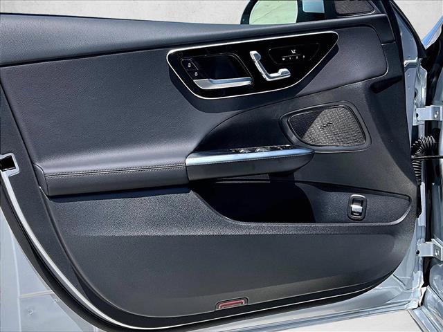 2026 Mercedes-BENZ C-CLASS — миниатюра 26