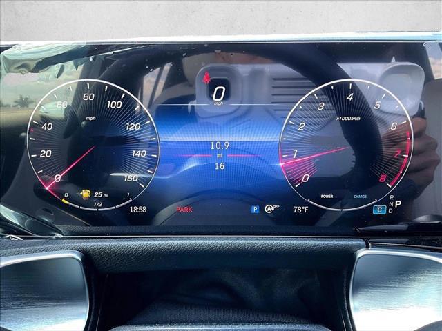2026 Mercedes-BENZ GLB — миниатюра 22