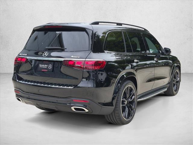 2026 Mercedes-BENZ GLS photo 2