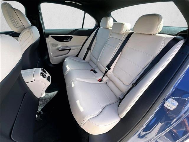 2026 Mercedes-BENZ C-CLASS 缩略图 12